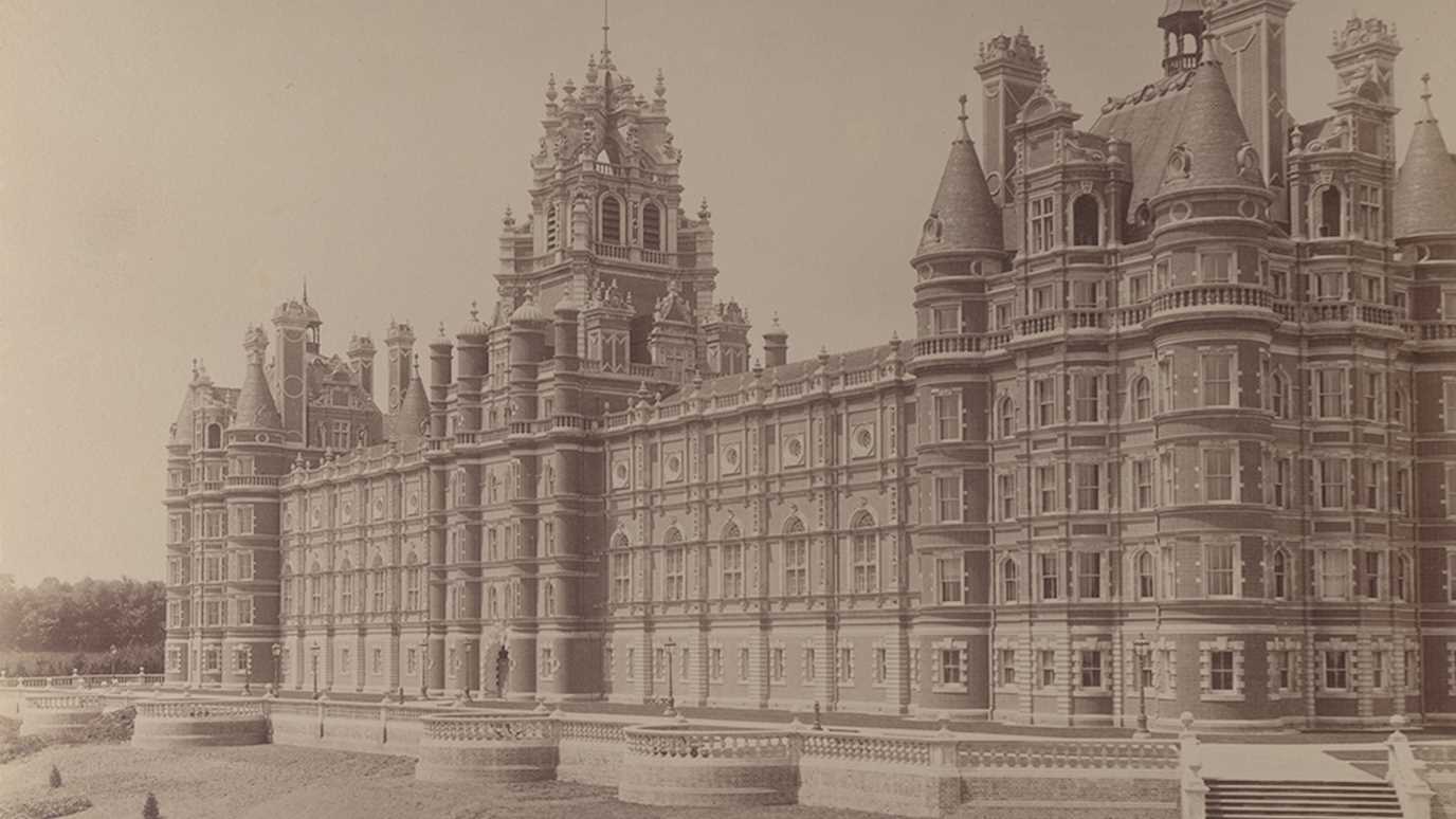 Royal Holloway, University of London - Rhc Ph10013 FounDers South East 1886w