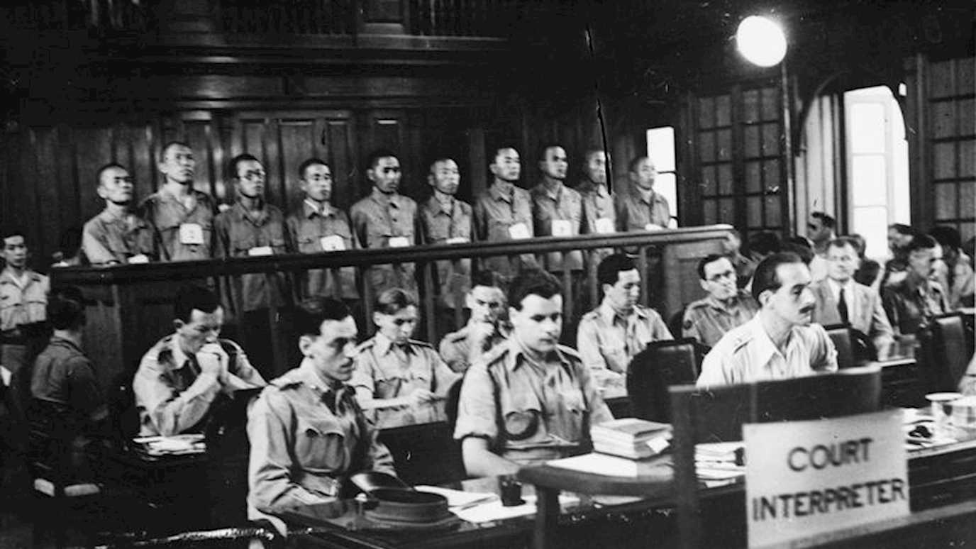 Японские военные преступники второй мировой войны. Верховный суд Сингапура. Зал суда Сингапура. Зал суда фото для презентации.