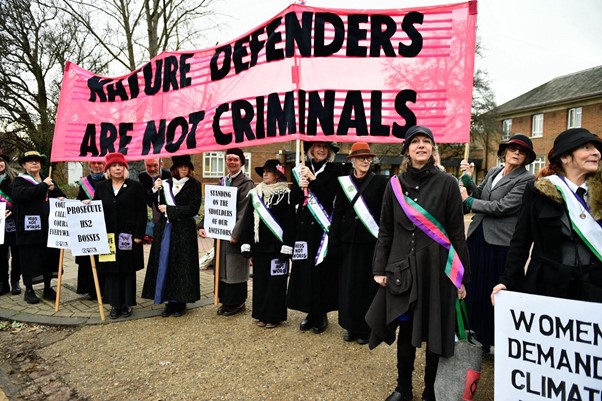  Climate Choir Suffragettes at Isleworth Crown Court for Gail Bradbrook’s sentencing (19th December 2023).Picture credit: Marcin Howard LNP