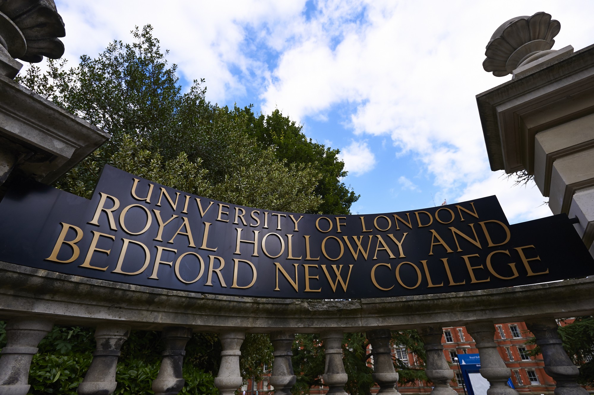 Entrance to Royal Holloway